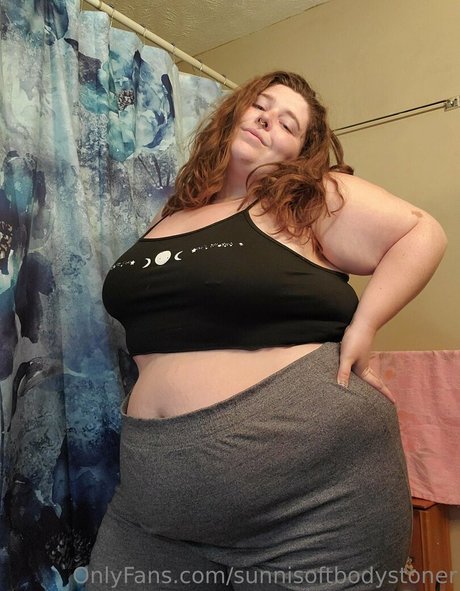 sunnisoftbodystoner model hd pics