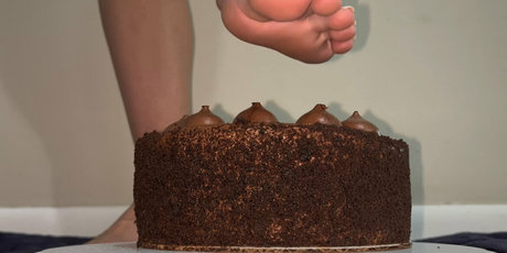 footivities model adult image