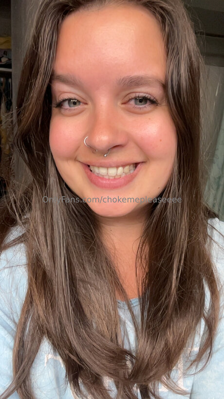 chokemepleaseeee model porn archive