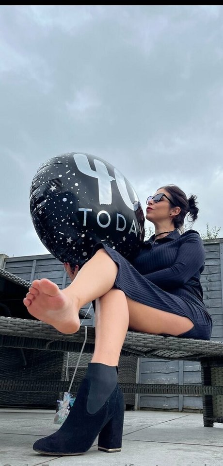 feetwonders 1 art model photos