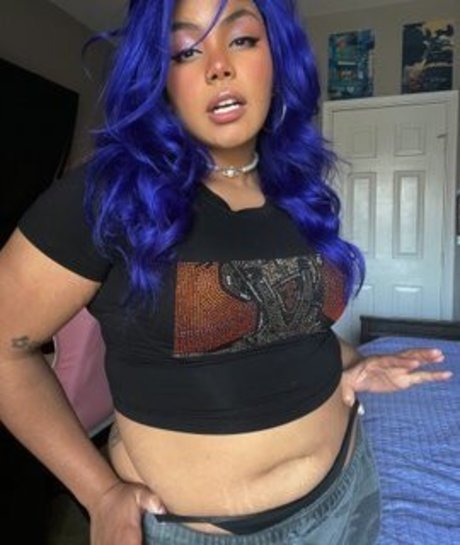 Mamasagi naked model pictures