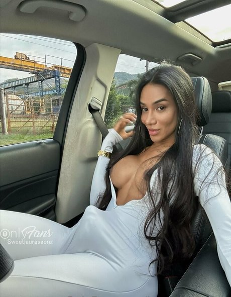 laurasaenzfree star perfect pic