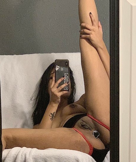 PaintJunkHunny beautiful actress photos