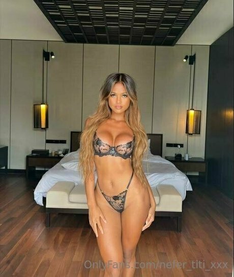 nefer titi xxx erotic model image