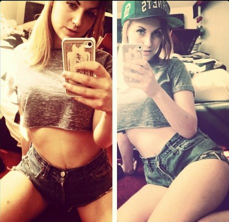 Rose And Rosie model nude photos