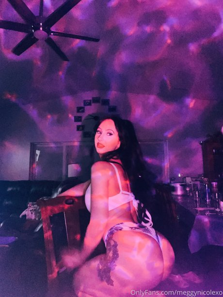 Megan Nicole model sex pics