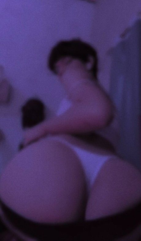 Lana Santhos art model photos