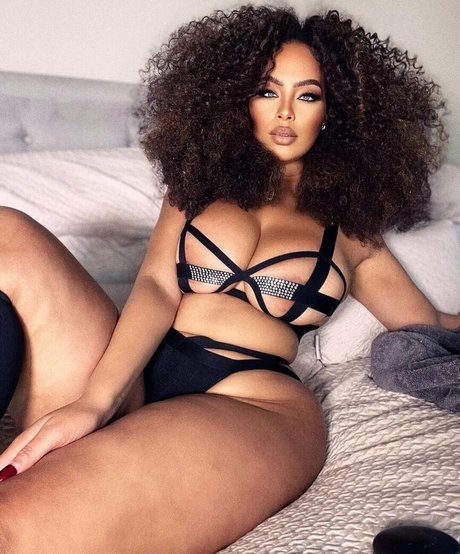 sirensaysseduce art star photos