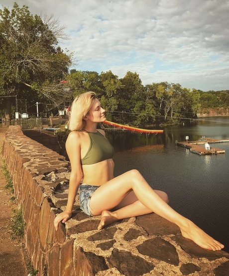 Jessie Flowers model exclusive photo