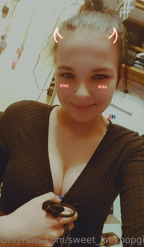 sweet lollypopgirl model beautiful photos