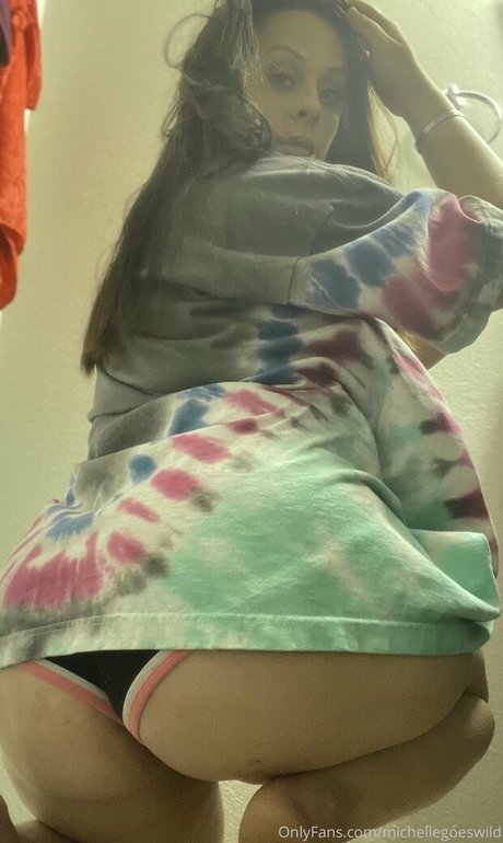 michellegoeswild star nice image