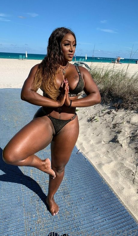 Chanya The Body model free img