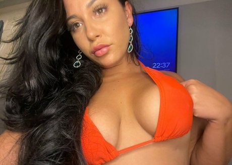 miaadamz19 model hd pics