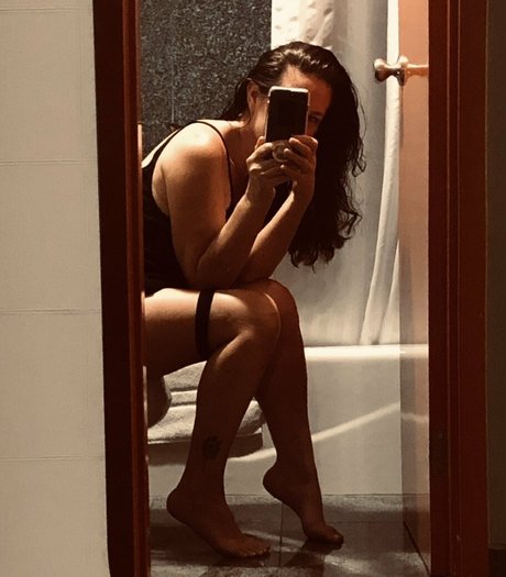 zendenjen69 actress img