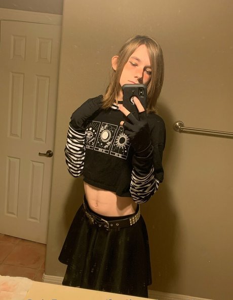 femboycherryblossom star best photo