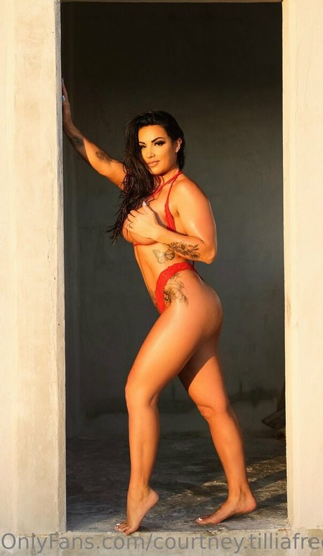 courtney tilliafree pornographic model photo