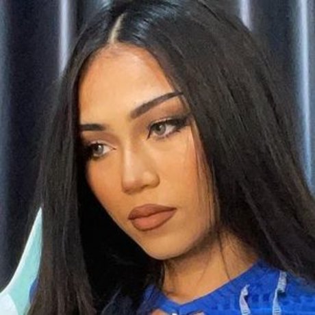 yoke onipa18 nudes model photo