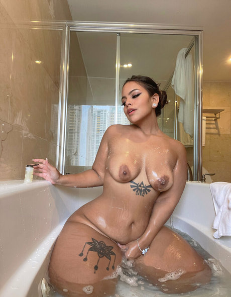 Grace Bon actress pic