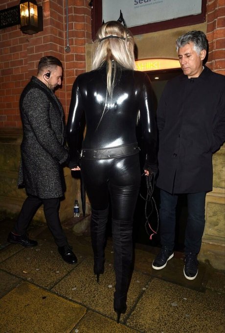 Katie McGlynn hd model img