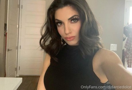 darciedolcexxx adult actress image