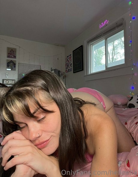 helloella pornstar erotic image