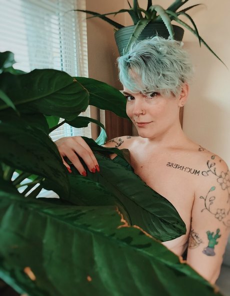 gemidemure sexy model image