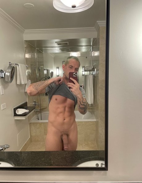 taytehanson star nude archive