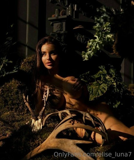 elise luna7 pretty star photo