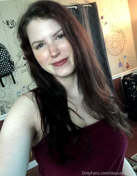 donutosaurus nudes actress image