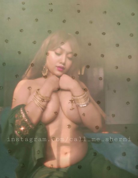 callmesherni nude model gallery