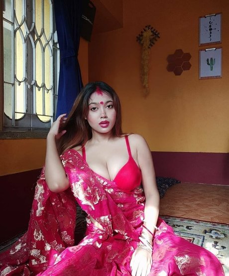 callmesherni model picture