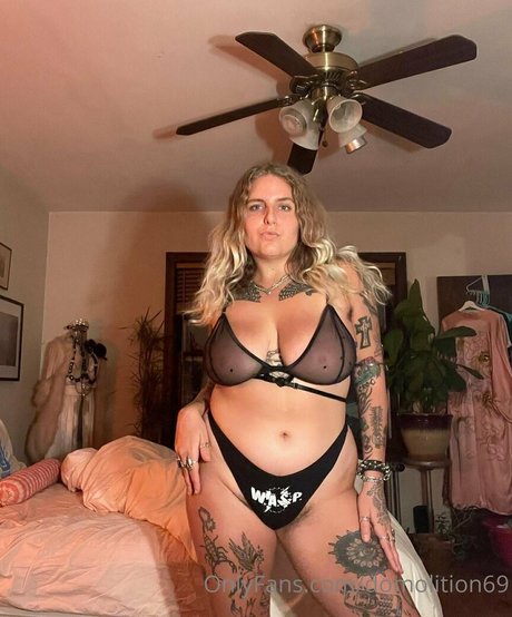 domolition666 exclusive pornstar pic