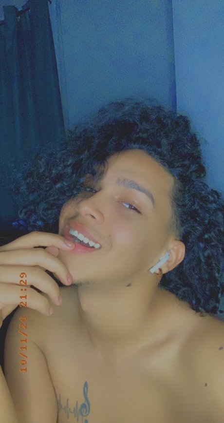 Juicy Juicy model hot image