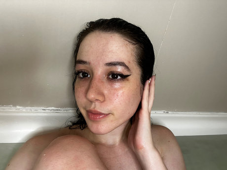 bemelody_ model sexy image