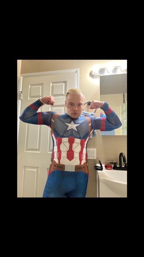 Mikie beautiful model pics