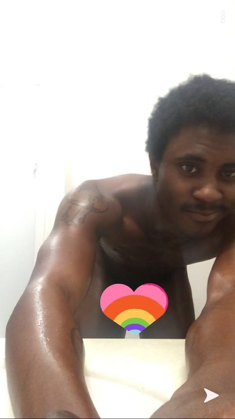 Dqueerstrokes erotic model pics