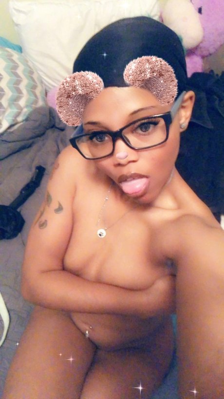 Miiniie pornstar top picture