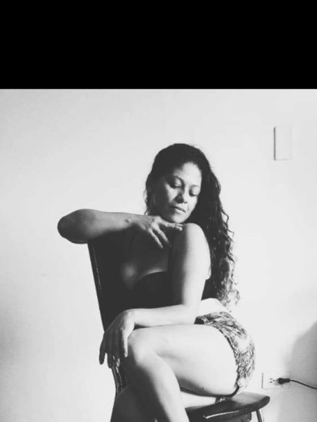 Tchimm naked actress picture