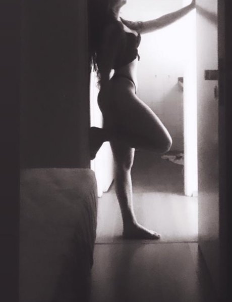 Milly Vargo adult star image