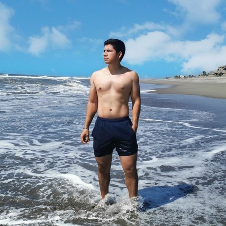 CarlyMR star exclusive img