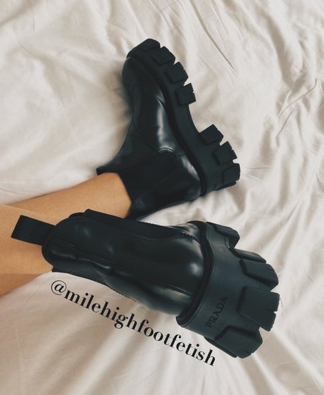 Elevated Feet_ perfect model images