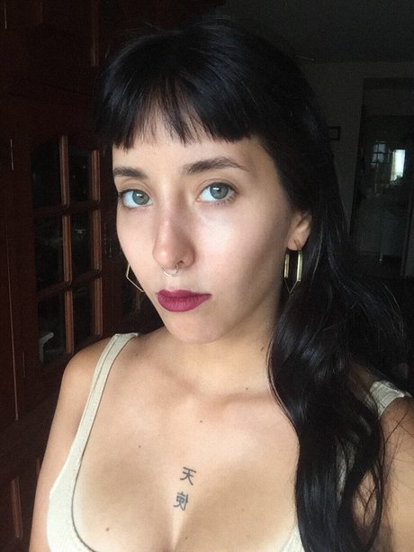 Misato exclusive model photo