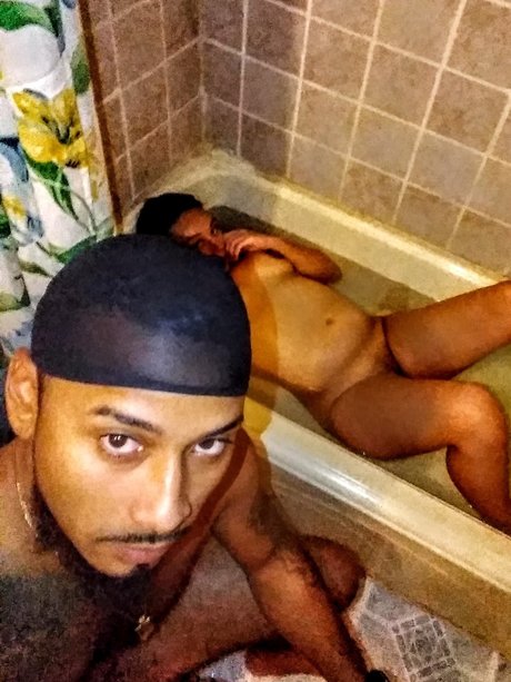 Jerk amp amp Squirt_ erotic star pic