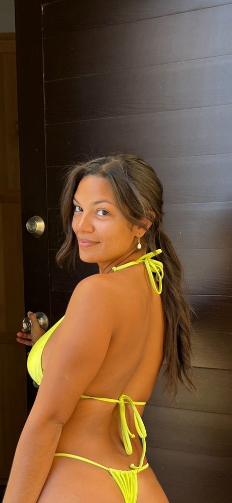 Gabriela Bomdia star naked galleries