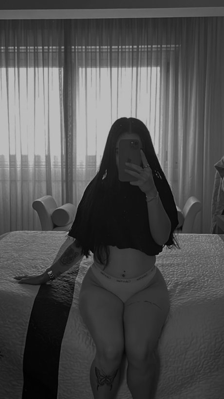 Iarinf naked actress gallery