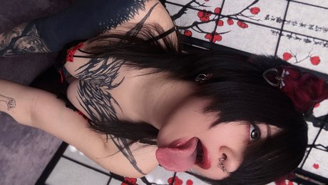 Filipina long tongue queen_ star pictures