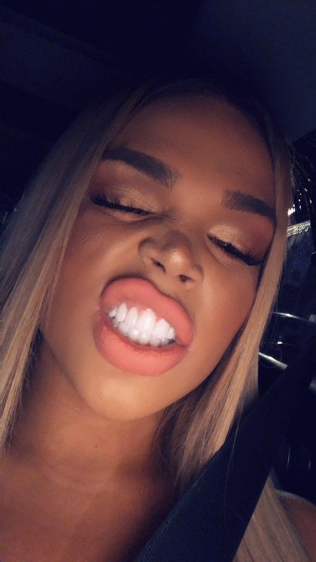 small dick shemale onlyfans hd pics