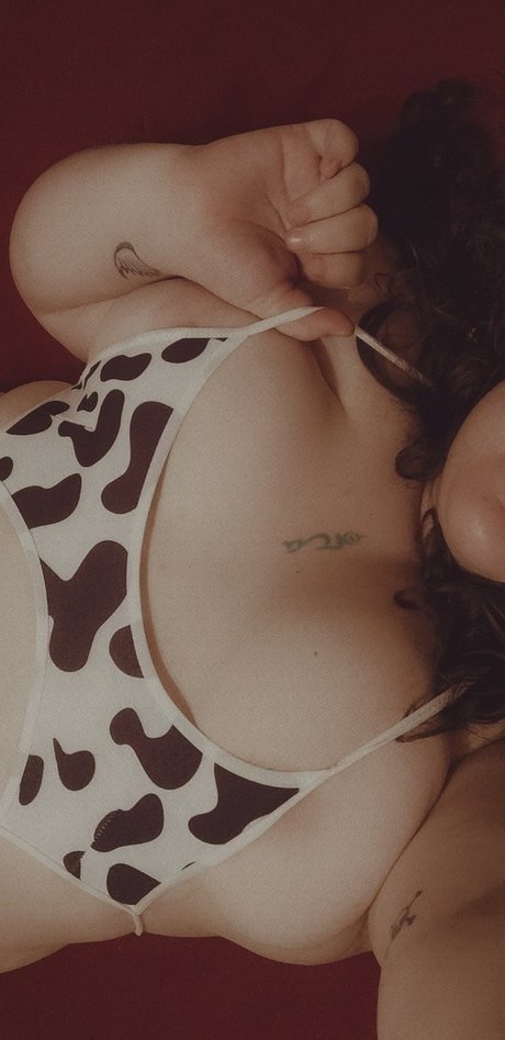 Mochi B free star galleries