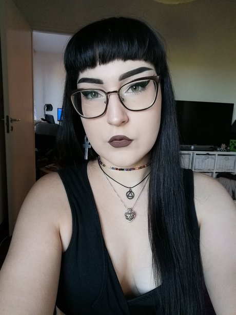 Hulina free actress img