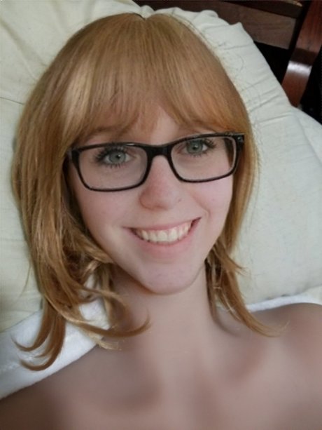 Mommy Doll naked star photos